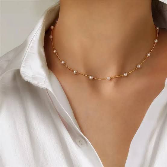Dainty Gold-Chain Pearl Choker – Minimalist Pearl Station Necklace for Women