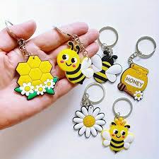 3D Honey Bee & Daisy Silicon Keychain – Cute Aesthetic Bag Charm