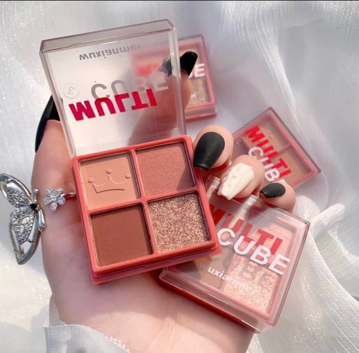 Multi-Cube 4-Color Eyeshadow Palette – Highly Pigmented Matte & Shimmer Nude Tones