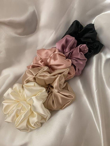 Aesthetic 1 piece Everyday Scrunchies